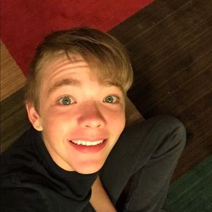 Meet your Posher, Ethan